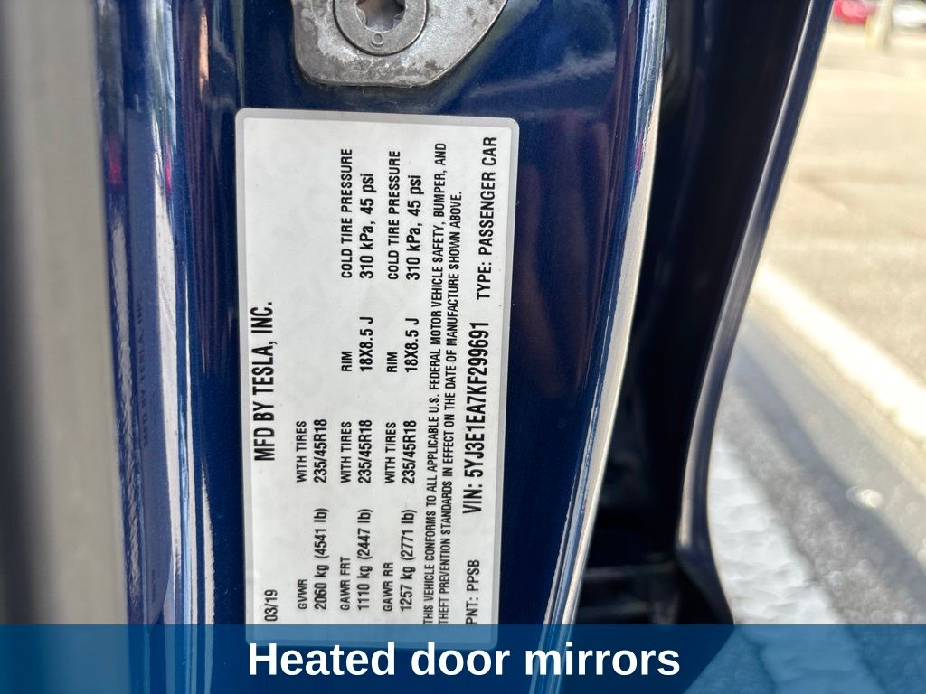Thumbnail: 2019 Tesla Model 3 - 11