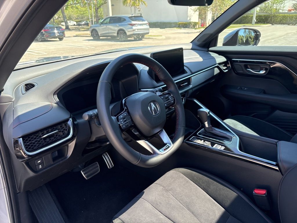 Thumbnail: 2025 Acura ADX - 14