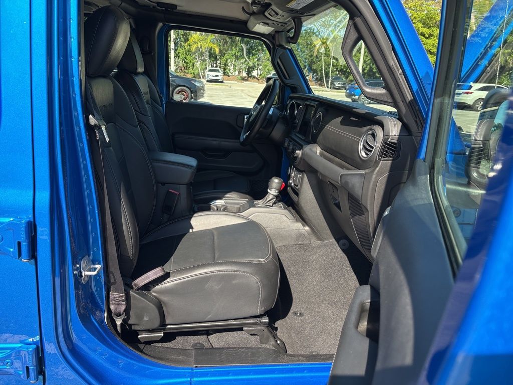 Thumbnail: 2021 Jeep Gladiator - 13