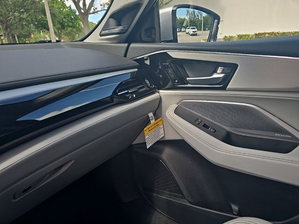 Thumbnail: 2026 Acura MDX - 24