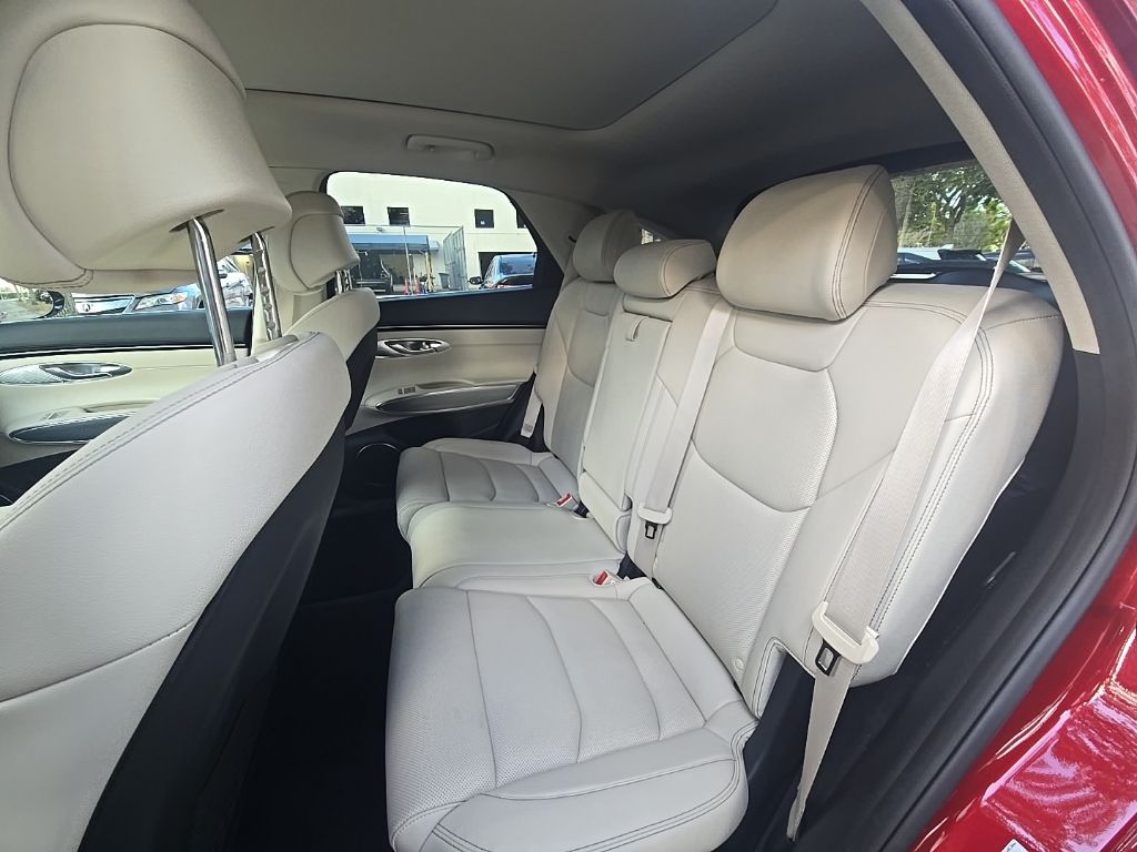 Thumbnail: 2023 Genesis GV70 - 28