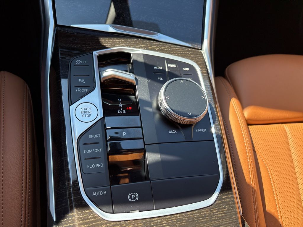 Thumbnail: 2023 BMW 3 Series - 31