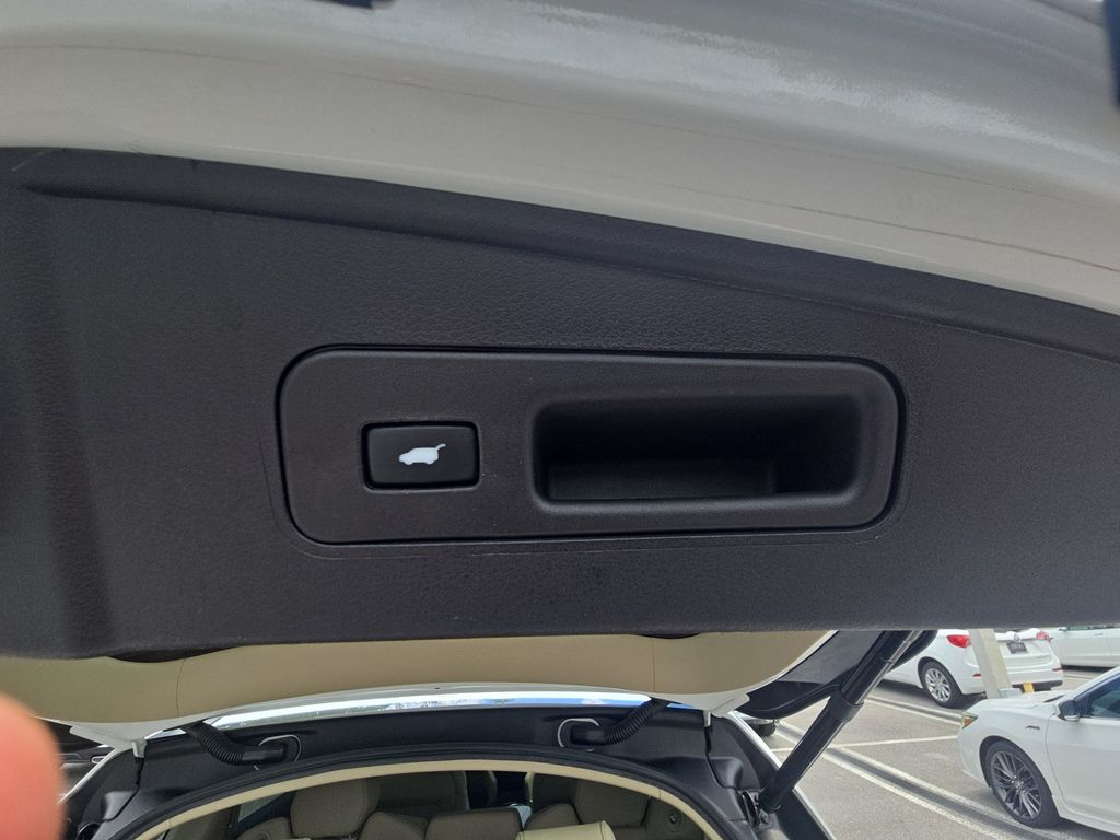 Thumbnail: 2020 Acura MDX - 30