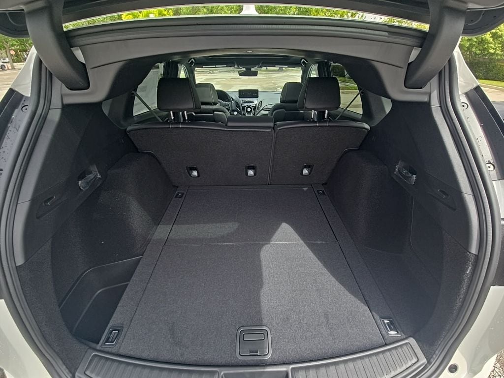 Thumbnail: 2026 Acura RDX - 33