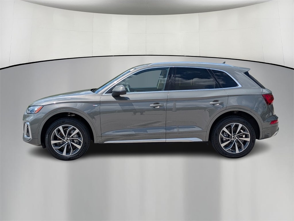 Thumbnail: 2023 Audi Q5 - 5