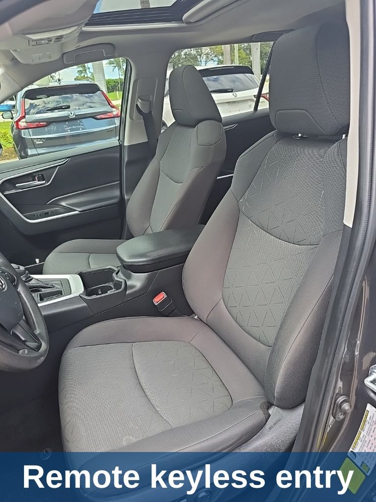 Thumbnail: 2024 Toyota RAV4 - 16