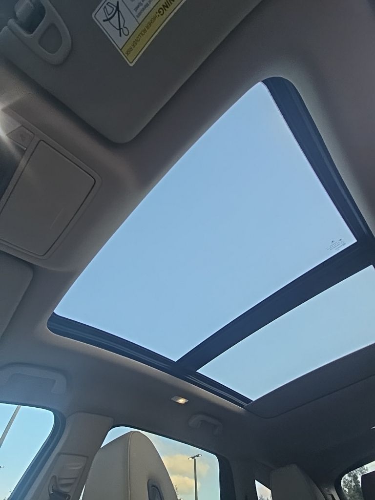 Thumbnail: 2023 Acura MDX - 33