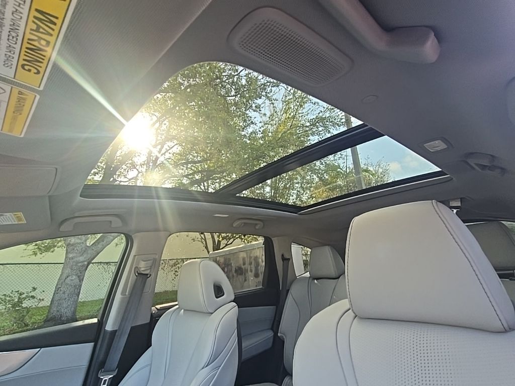 Thumbnail: 2025 Acura MDX - 28