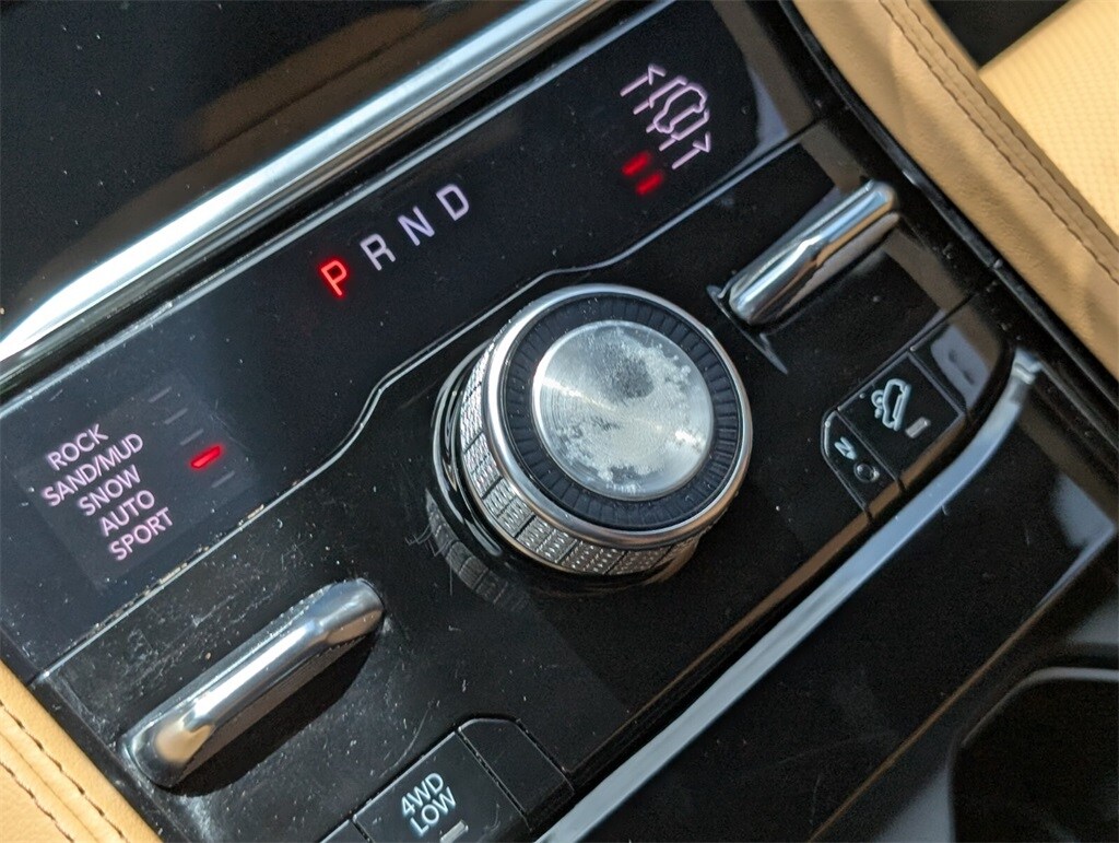 Thumbnail: 2022 Jeep Grand Cherokee - 25