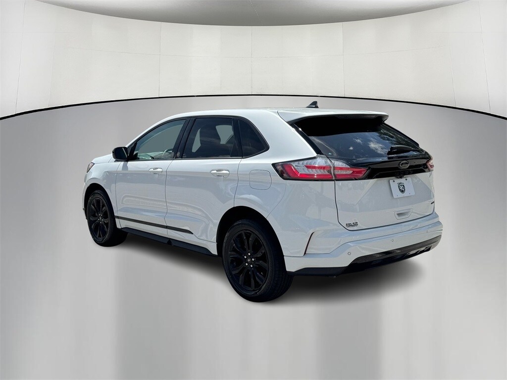Thumbnail: 2022 Ford Edge - 6