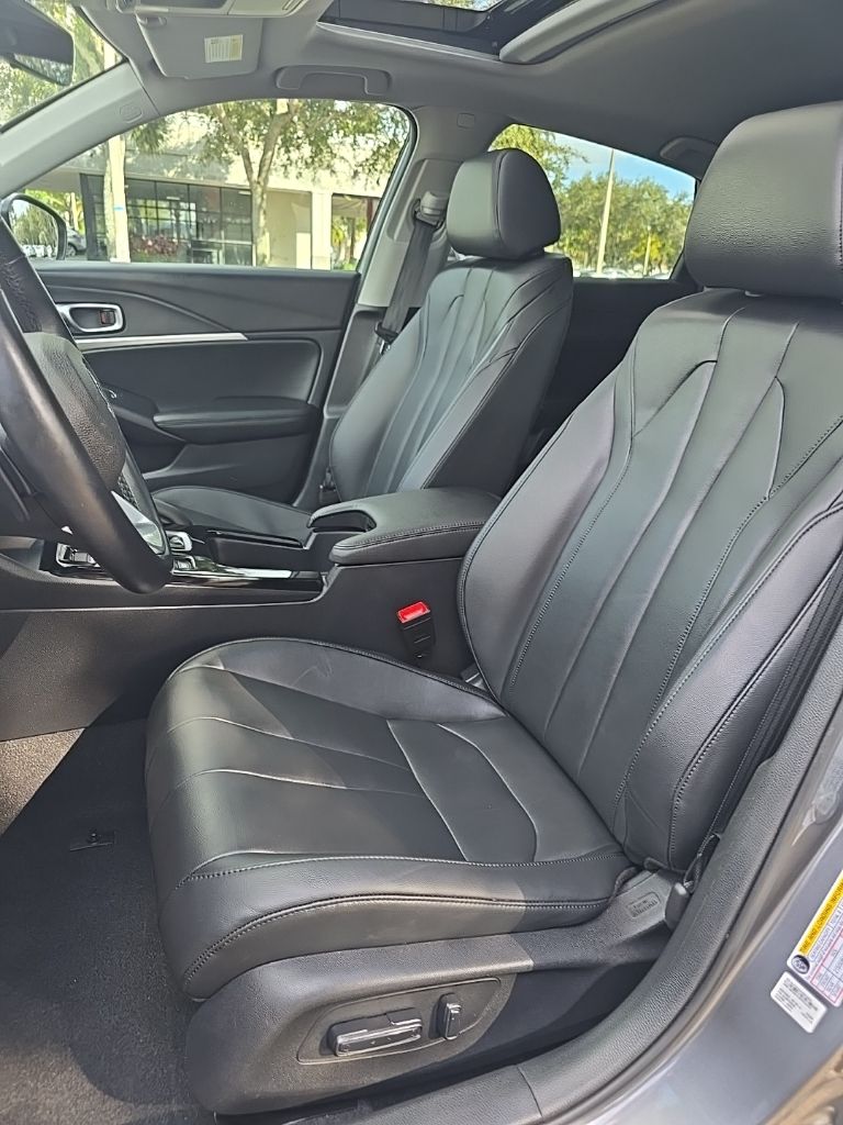 Thumbnail: 2024 Acura Integra - 14