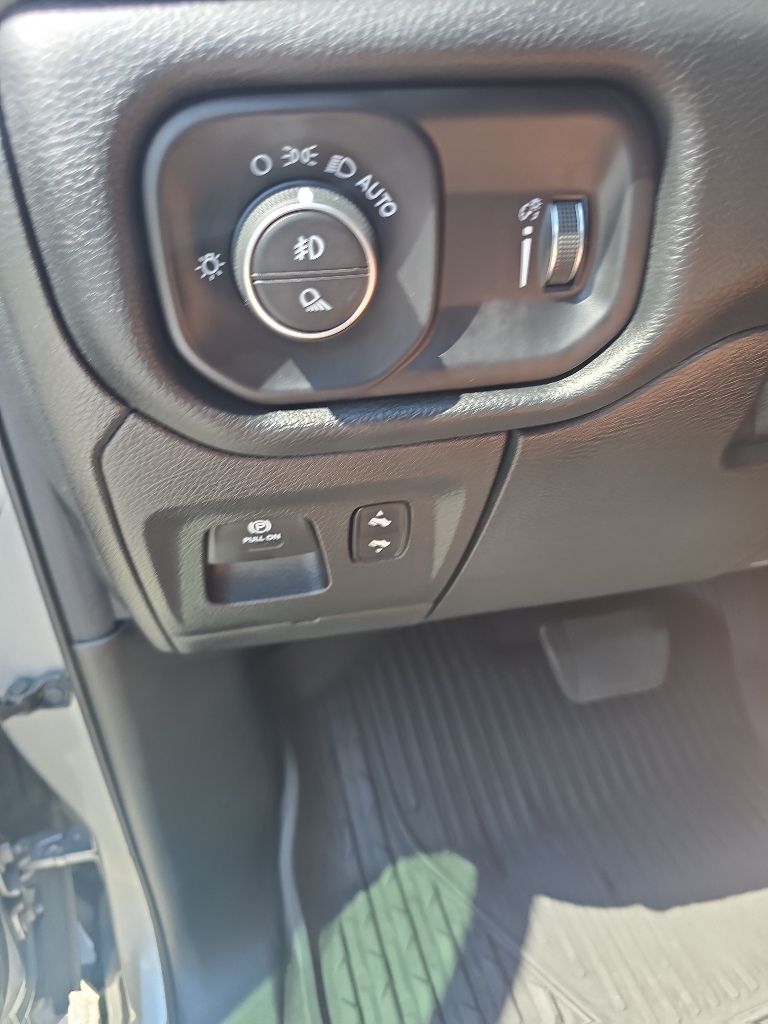 Thumbnail: 2020 RAM 1500 - 25