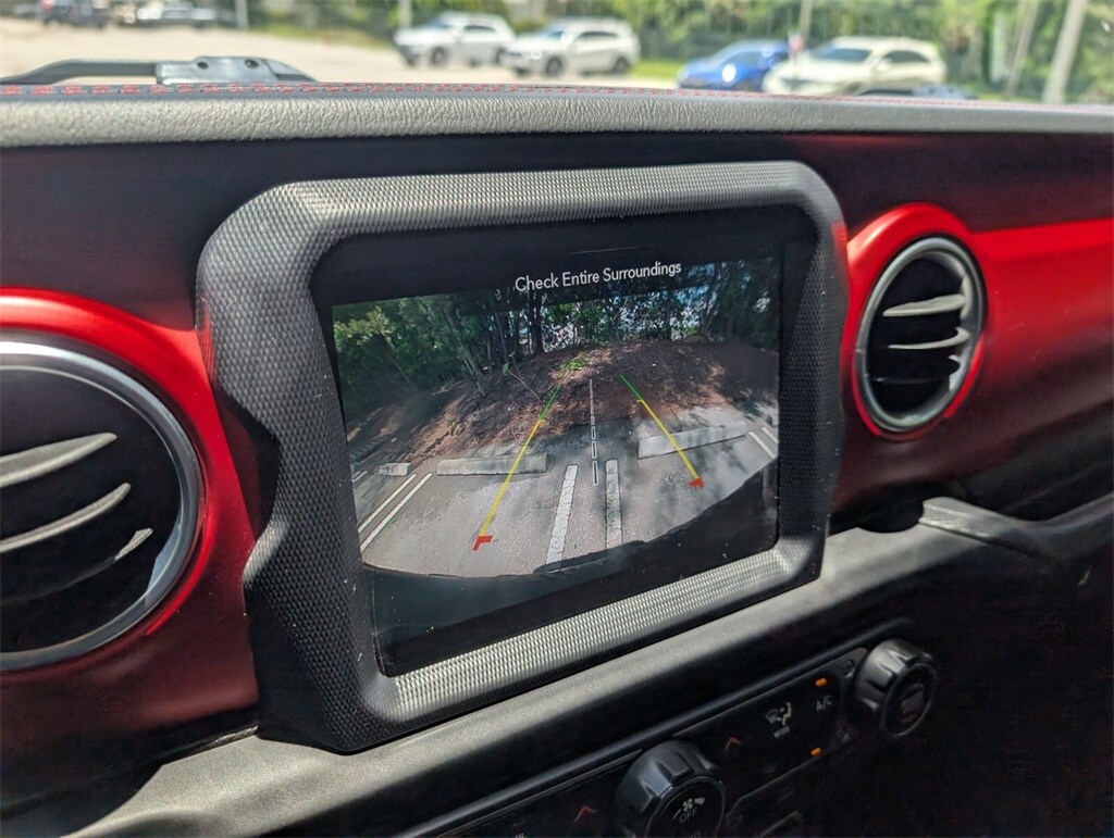 Thumbnail: 2020 Jeep Wrangler - 21
