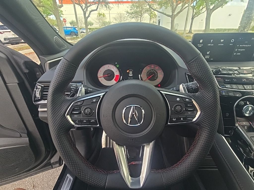 Thumbnail: 2026 Acura RDX - 18