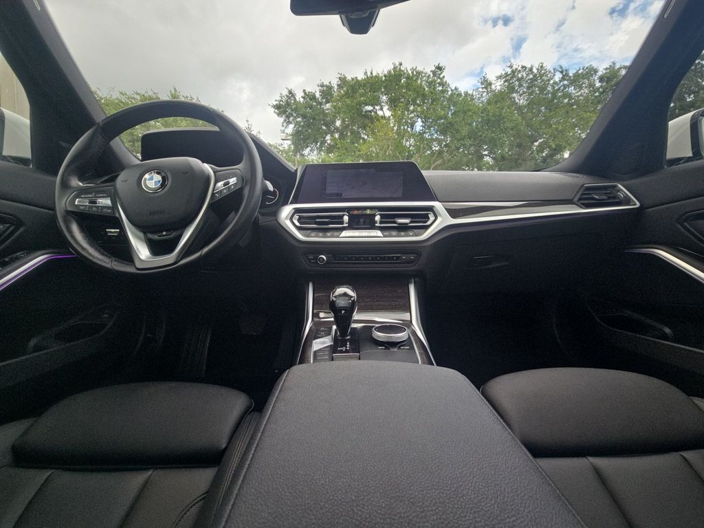 Thumbnail: 2020 BMW 3 Series - 11