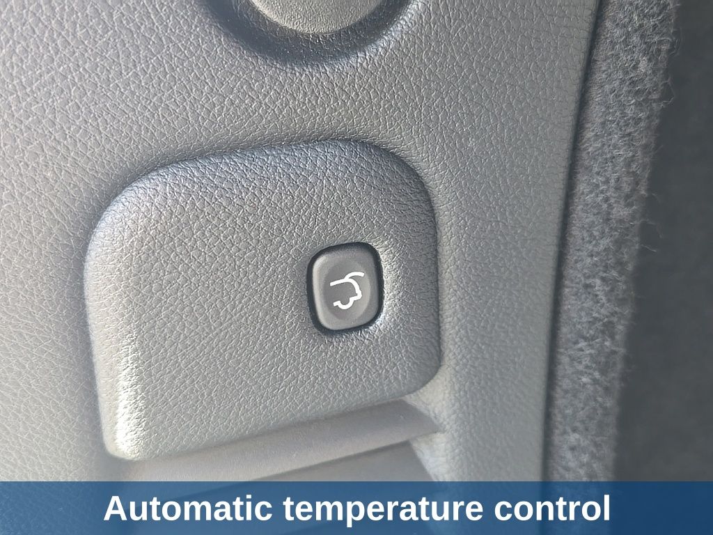 Thumbnail: 2023 Dodge Durango - 10