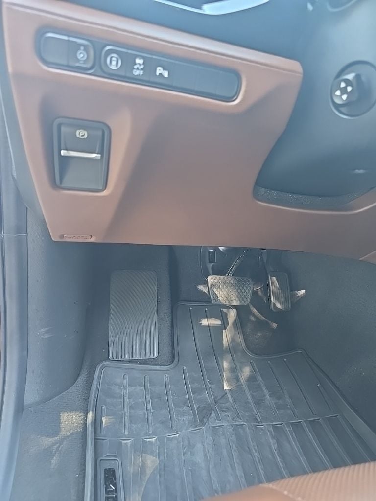 Thumbnail: 2023 Acura MDX - 25