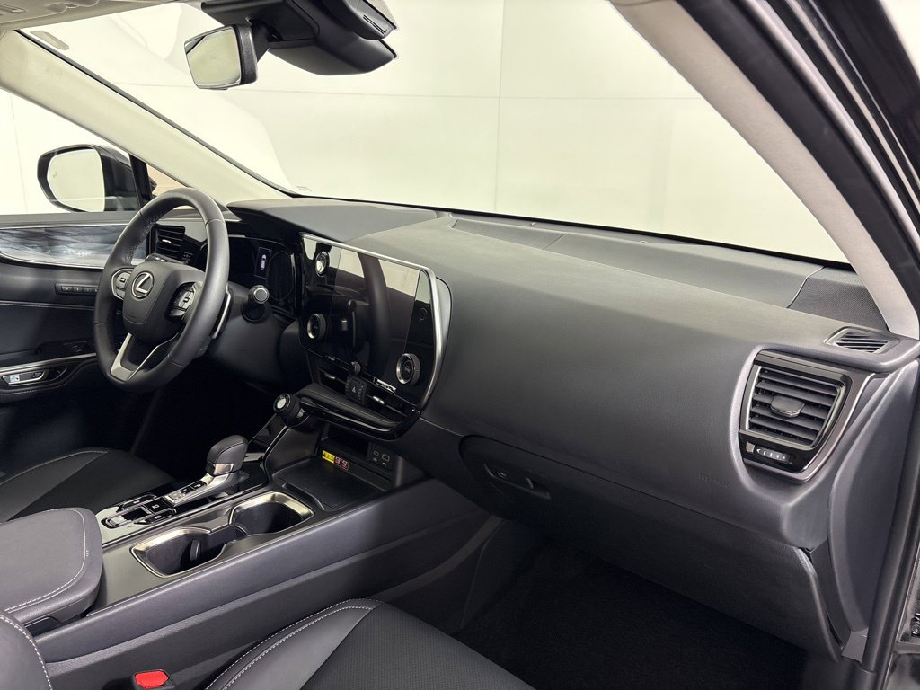 2024 Lexus NX 250 - Photo 13