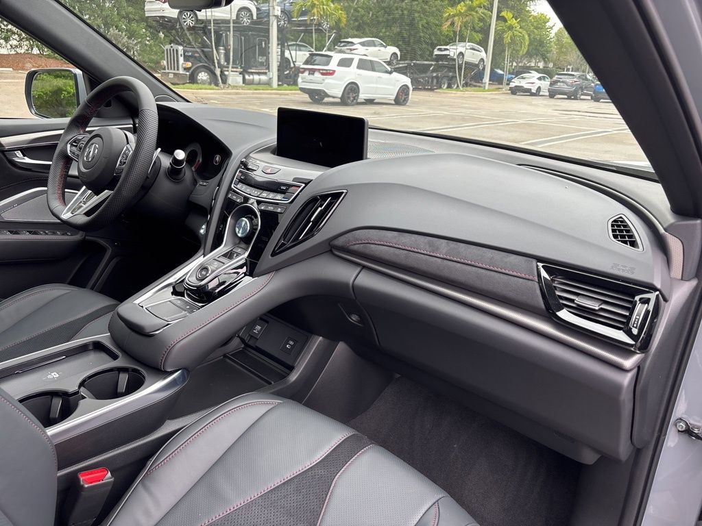 Thumbnail: 2026 Acura RDX - 17