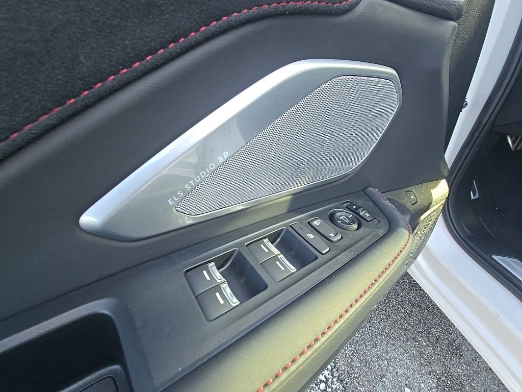 Thumbnail: 2025 Acura RDX - 16