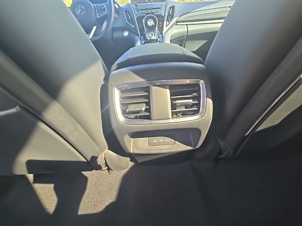 Thumbnail: 2023 Acura RDX - 32