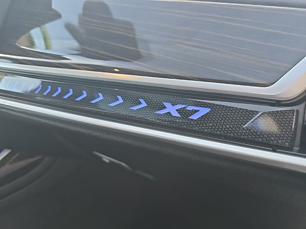 Thumbnail: 2023 BMW X7 - 33