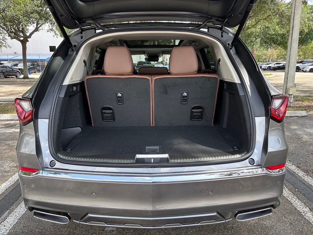 Thumbnail: 2026 Acura MDX - 27