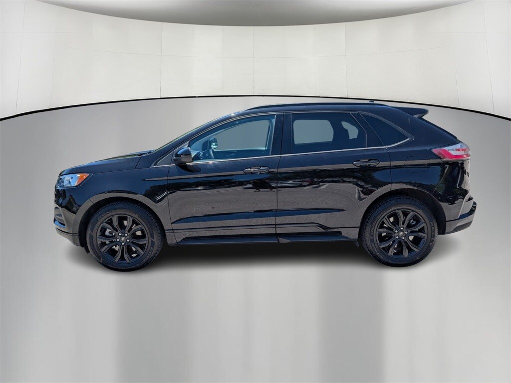 Thumbnail: 2022 Ford Edge - 5