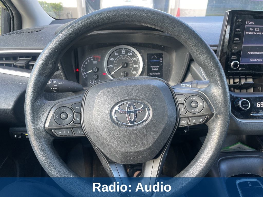 2022 Toyota Corolla LE photo 3