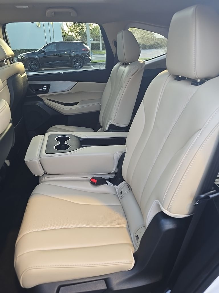 Thumbnail: 2023 Acura MDX - 28