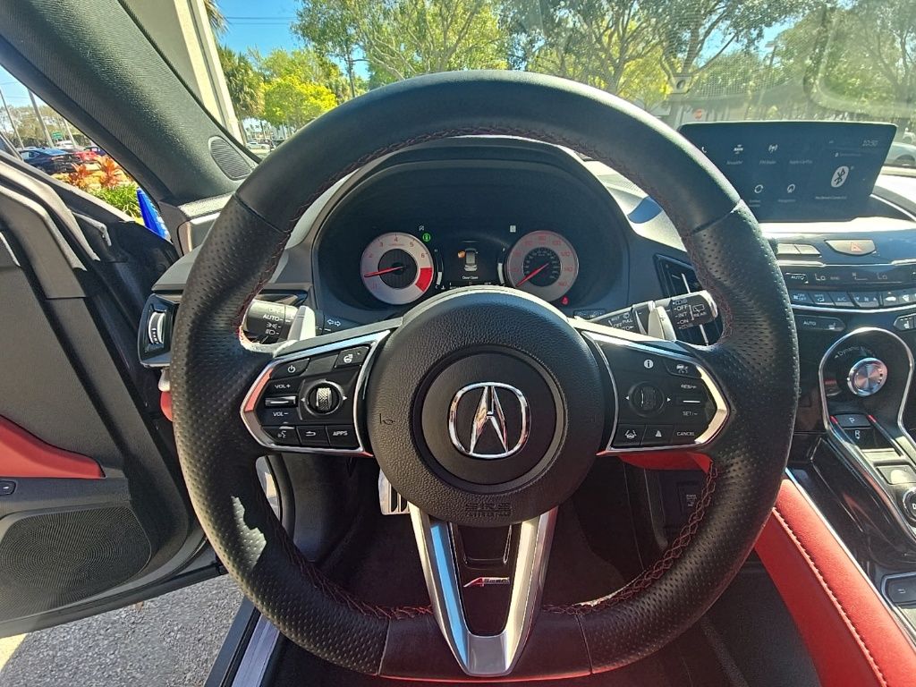 Thumbnail: 2025 Acura RDX - 18