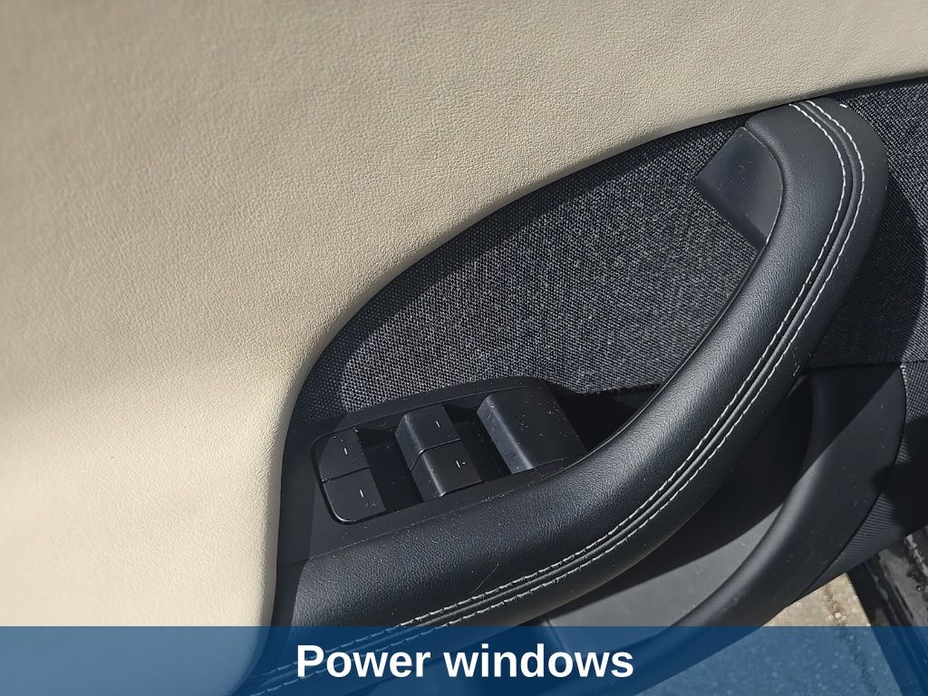 Thumbnail: 2021 Tesla Model S - 19