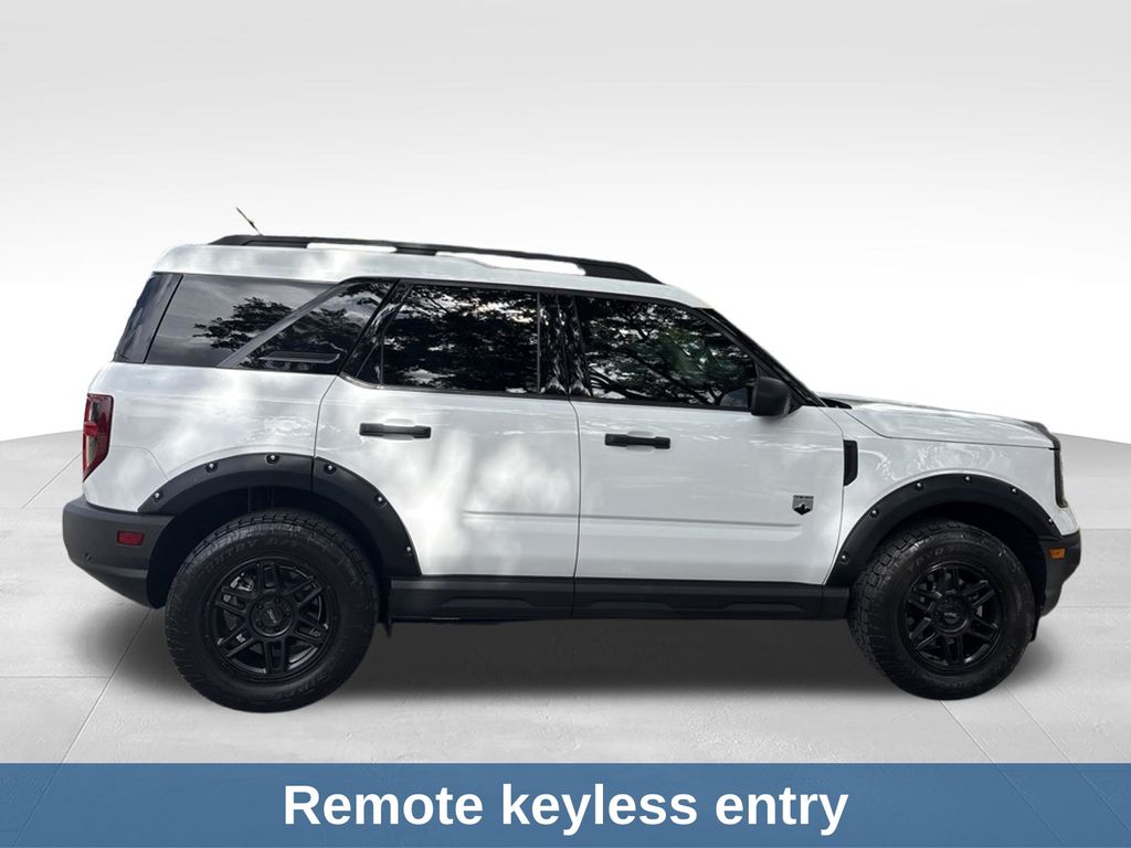 Thumbnail: 2022 Ford Bronco Sport - 7