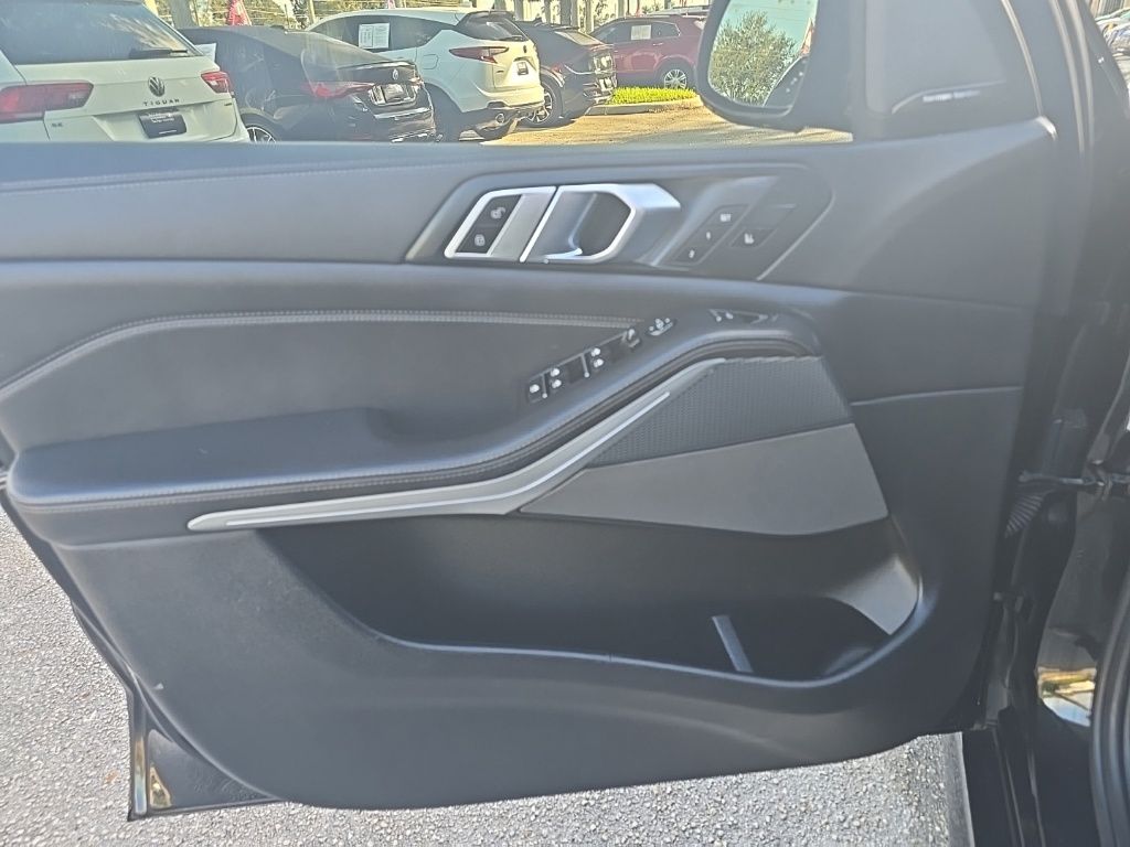 Thumbnail: 2020 BMW X5 - 18