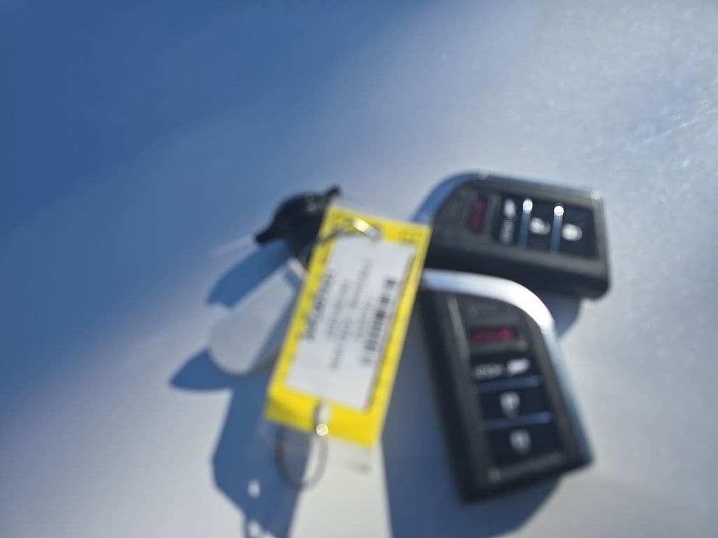 Thumbnail: 2023 Acura MDX - 40