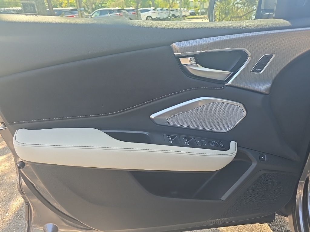 Thumbnail: 2026 Acura RDX - 13