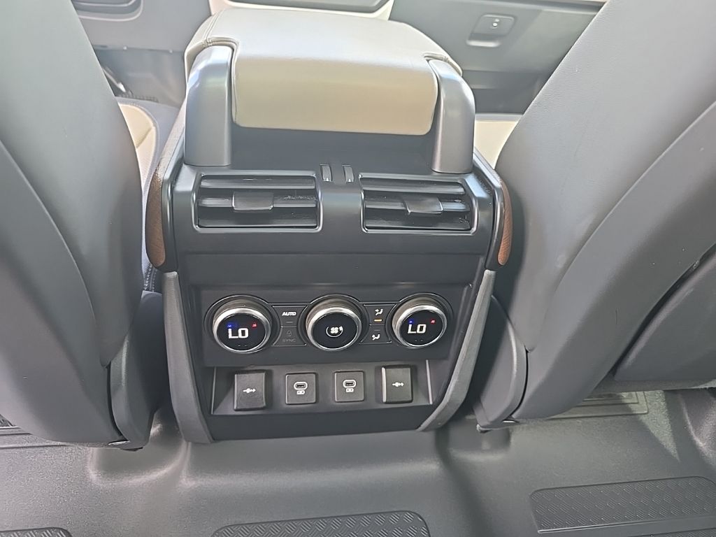 Thumbnail: 2021 Land Rover Defender - 28