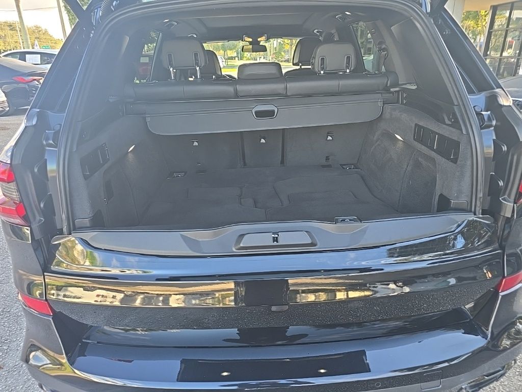 Thumbnail: 2020 BMW X5 - 10