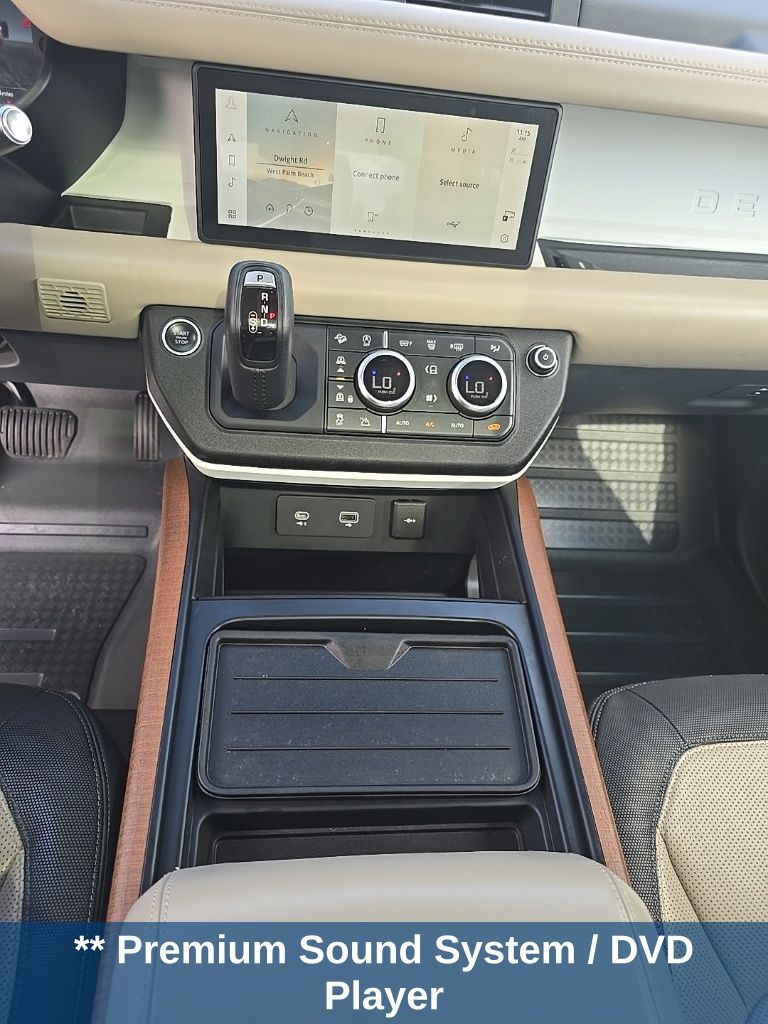 Thumbnail: 2021 Land Rover Defender - 23