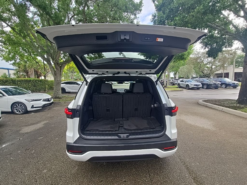 Thumbnail: 2025 Lexus TX - 31