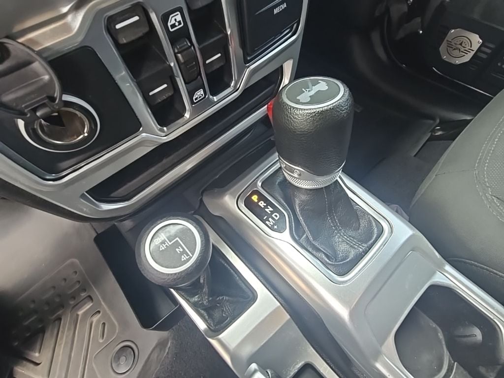 Thumbnail: 2020 Jeep Wrangler - 28