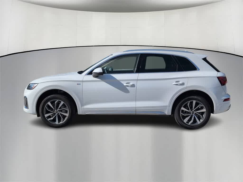 2024 Audi Q5 45 S line Premium photo 2