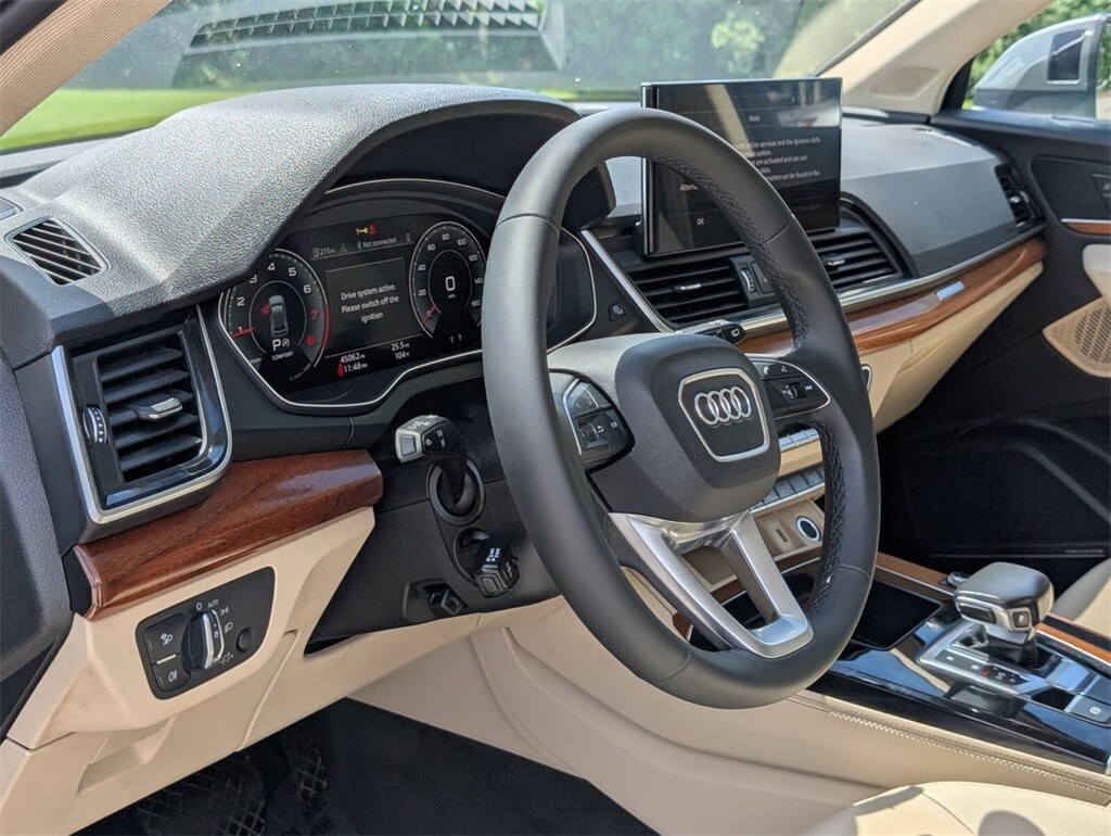 Thumbnail: 2023 Audi Q5 - 16