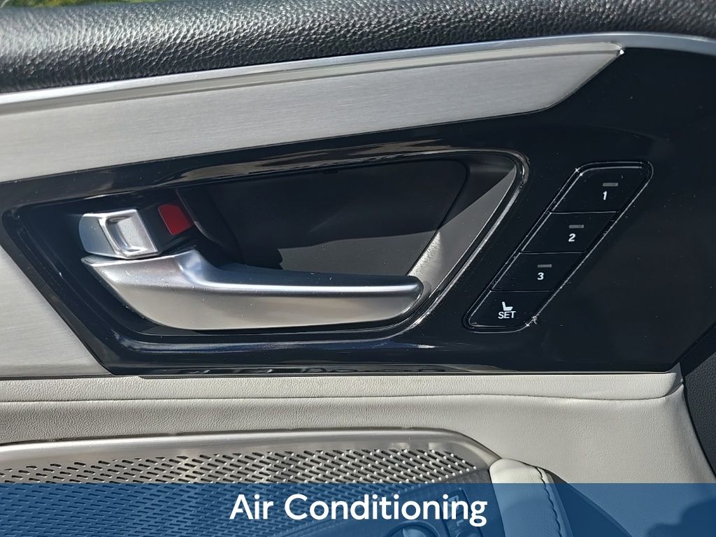 Thumbnail: 2023 Acura MDX - 17