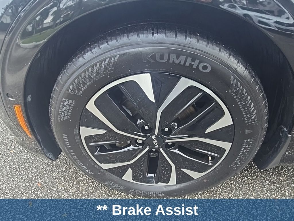 Thumbnail: 2024 Kia EV6 - 10