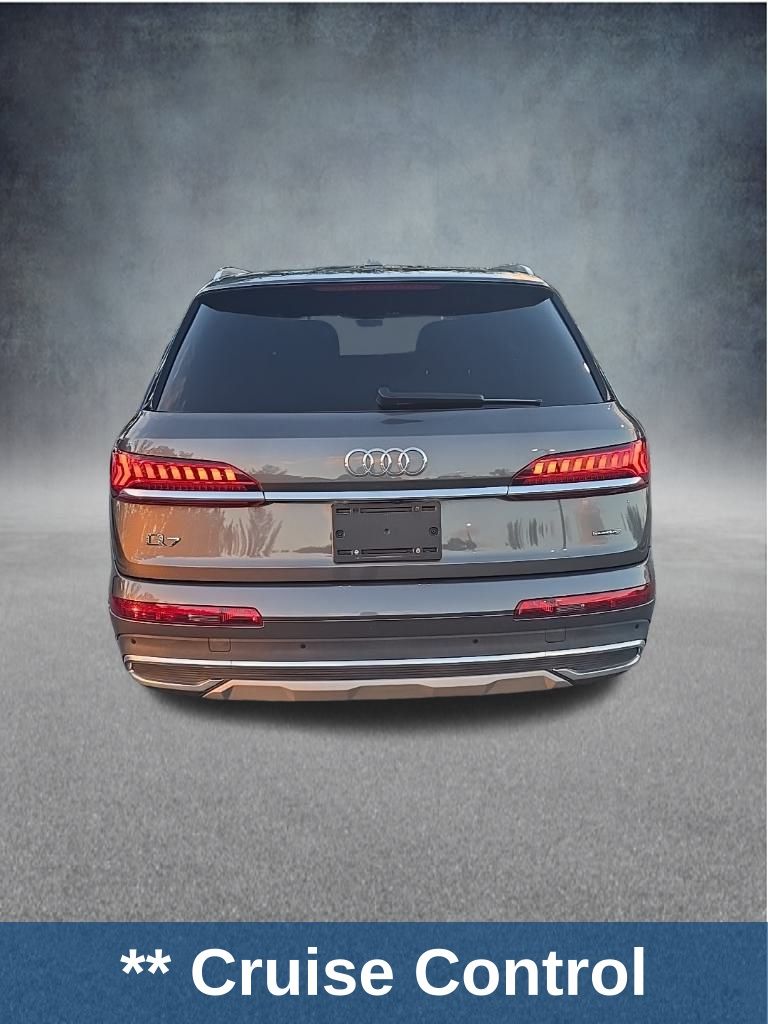 Thumbnail: 2021 Audi Q7 - 11
