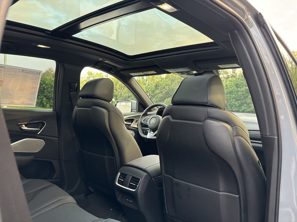 Thumbnail: 2026 Acura RDX - 17