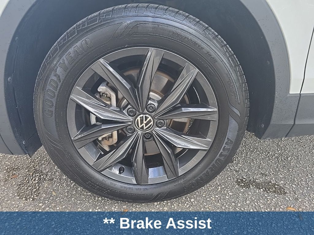 Thumbnail: 2024 Volkswagen Tiguan - 10