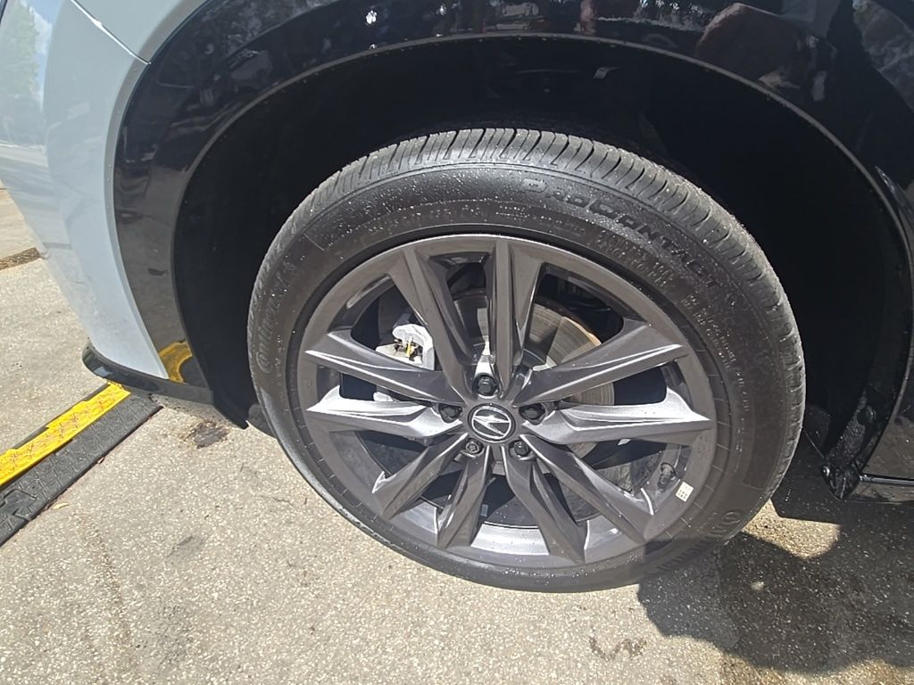 Thumbnail: 2025 Acura ADX - 9