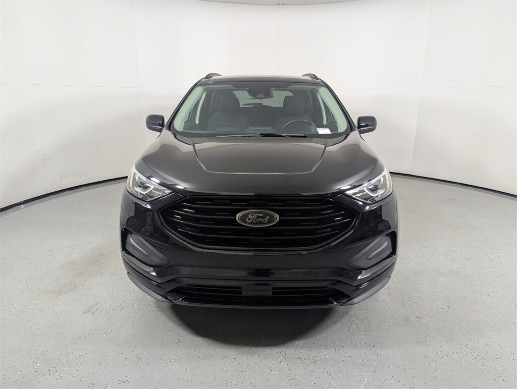 Thumbnail: 2022 Ford Edge - 2